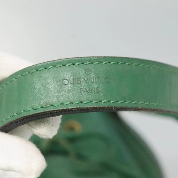 LOUIS VUITTON Epi Petit Noe Shoulder Bag Green LV Auth - Picture 12 of 16
